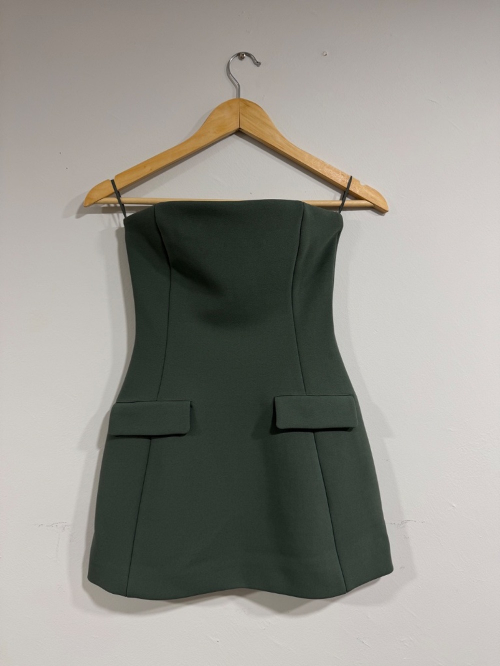 Babaton FigureKnit™ Gigi Dress - Picture 4 of 4